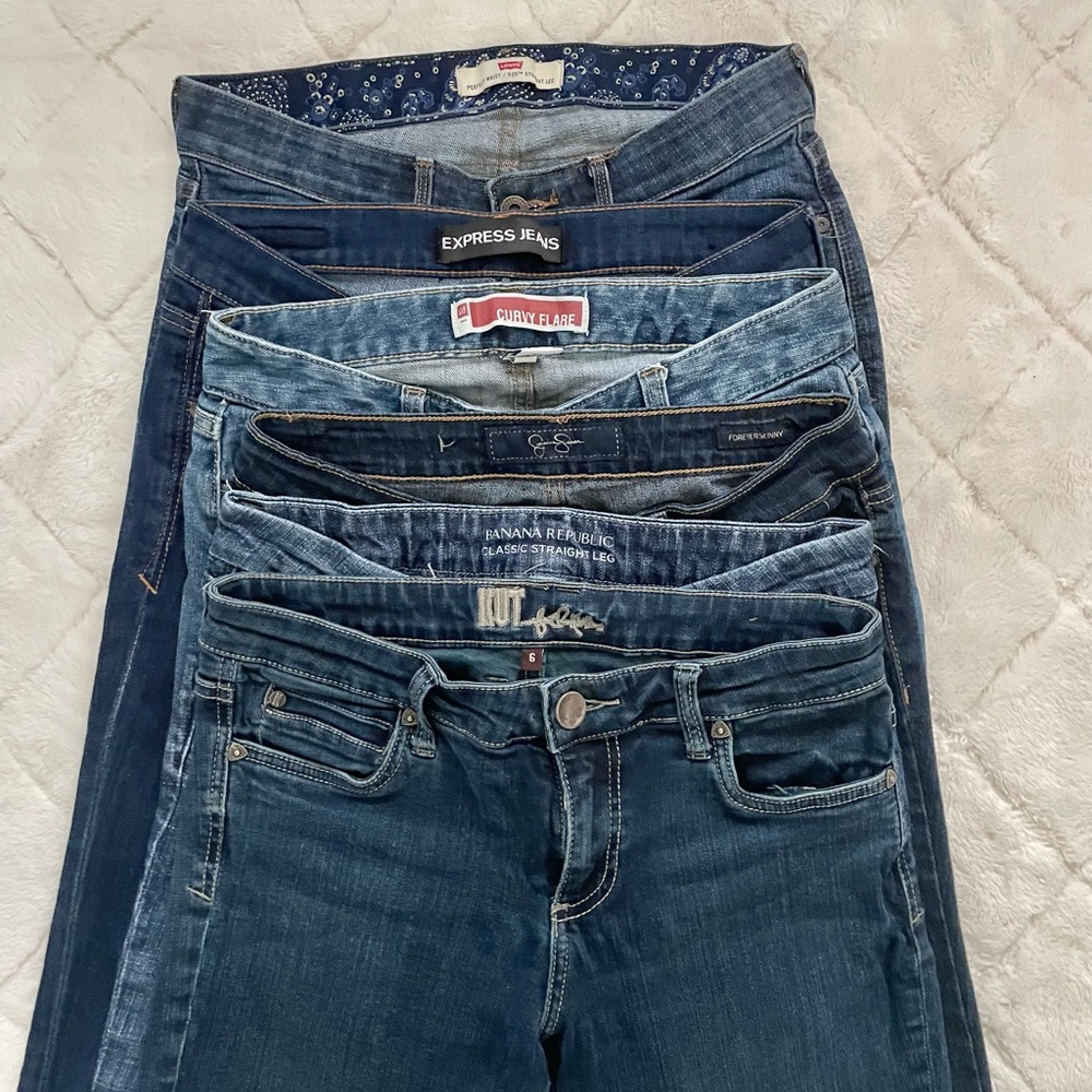 Bundle of 6 jeans (name brand)!